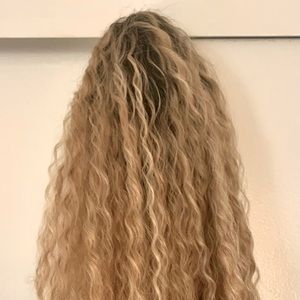 CONVERTI-CAP
Curly Half Wig or Ponytail
Color: Pale Blonde with Dark Brown Roots